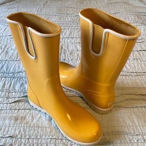 Sperry Top Spider rain boots, size 9